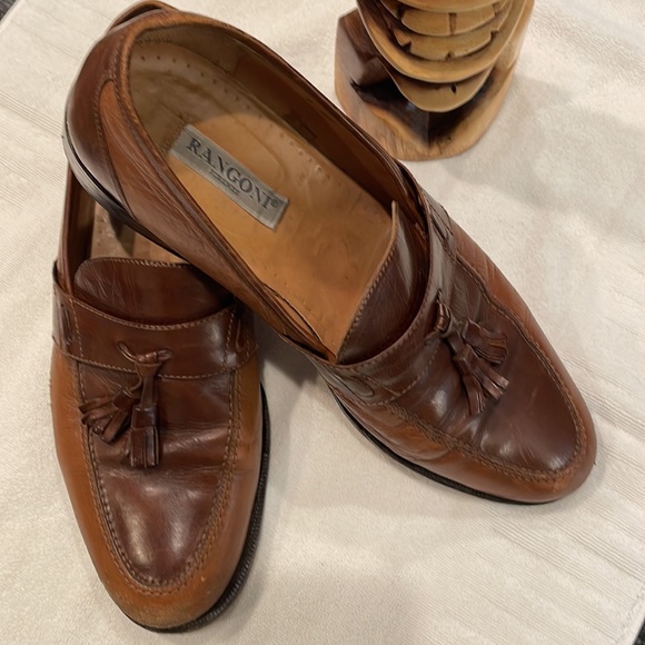 Men’s dress shoes, slip-on, two tone Italian leather, size 12. Previously worn. - Picture 2 of 3
